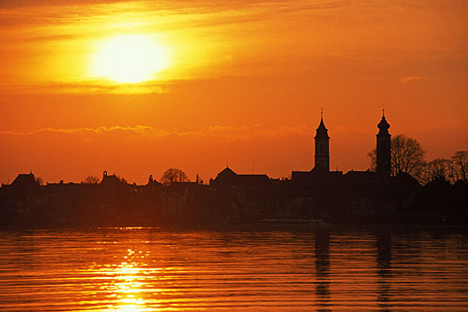 Lindau - Sonnenuntergang über der Insel